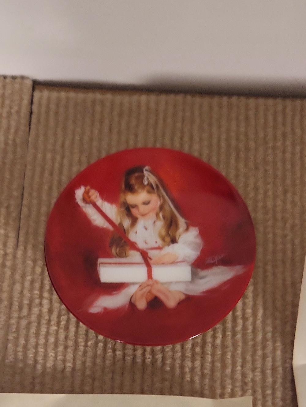Zolan "A Gift for Laurie" 1987 Pemberton&Oakes Mini Collector Plate
